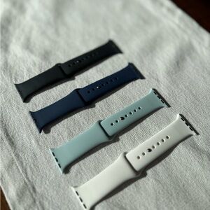 Set of Four Silicone Apple Watch Bands - 32mm